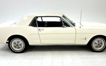 Ford-Mustang-1966-5