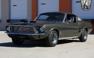 Ford-Mustang-1967-3