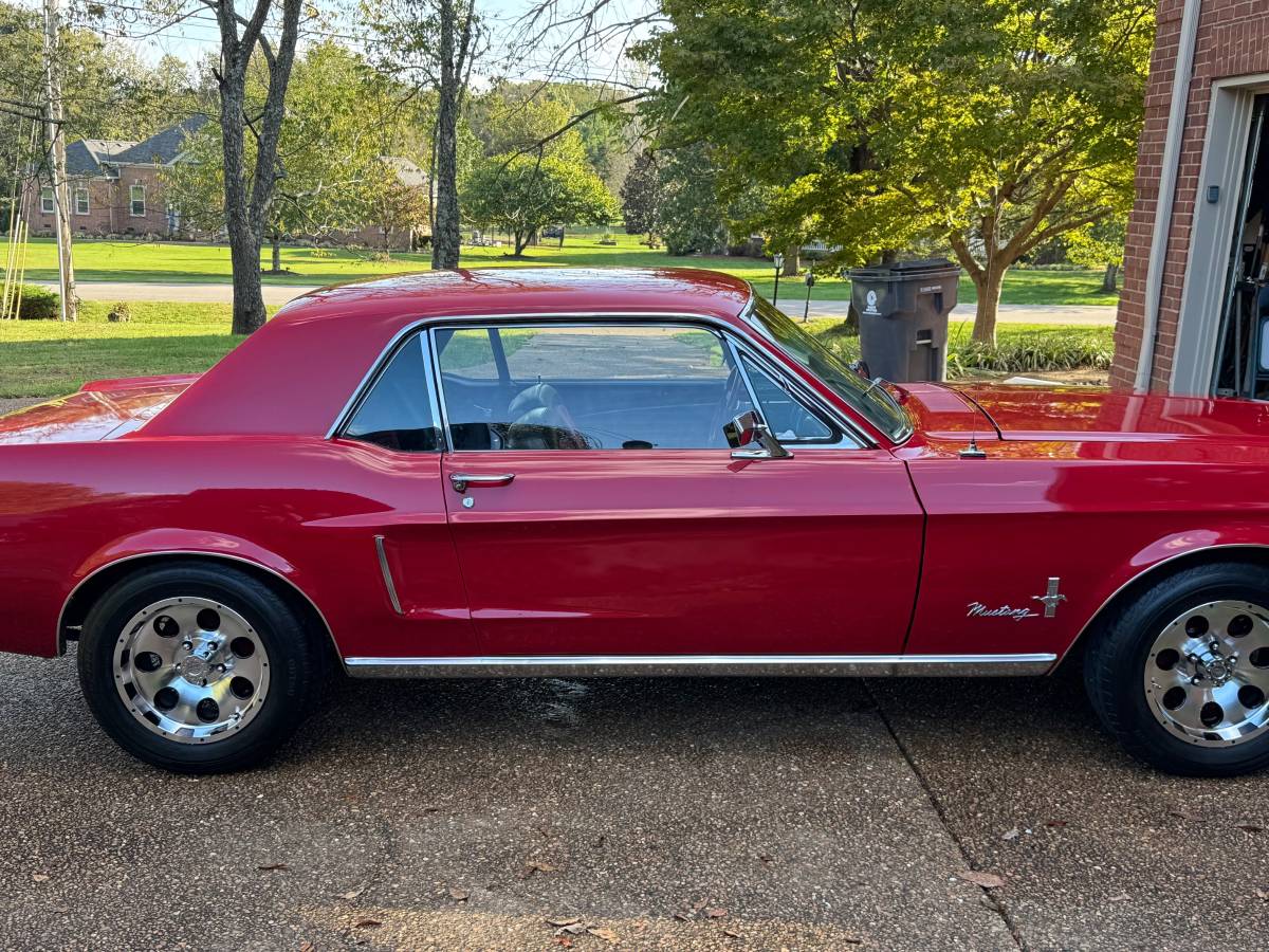 Ford-Mustang-1968-2