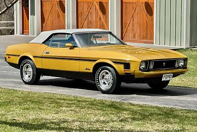 Ford-Mustang-1973-28