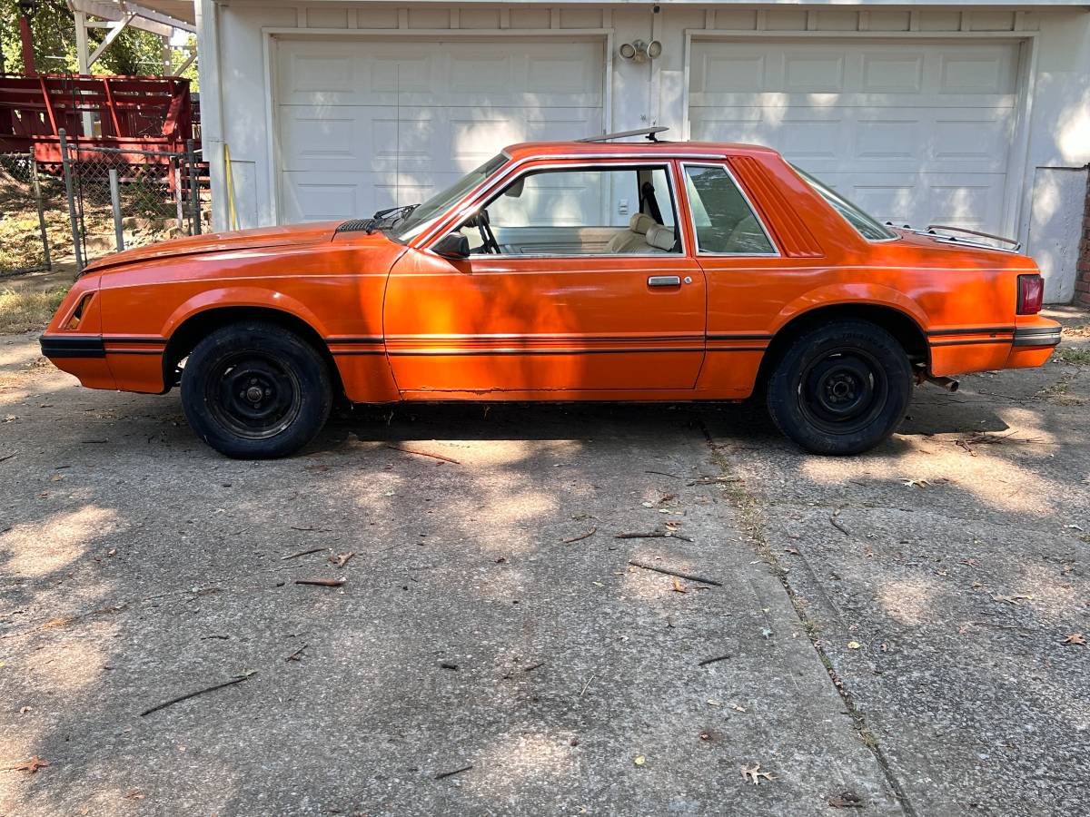 Ford-Mustang-1979-1