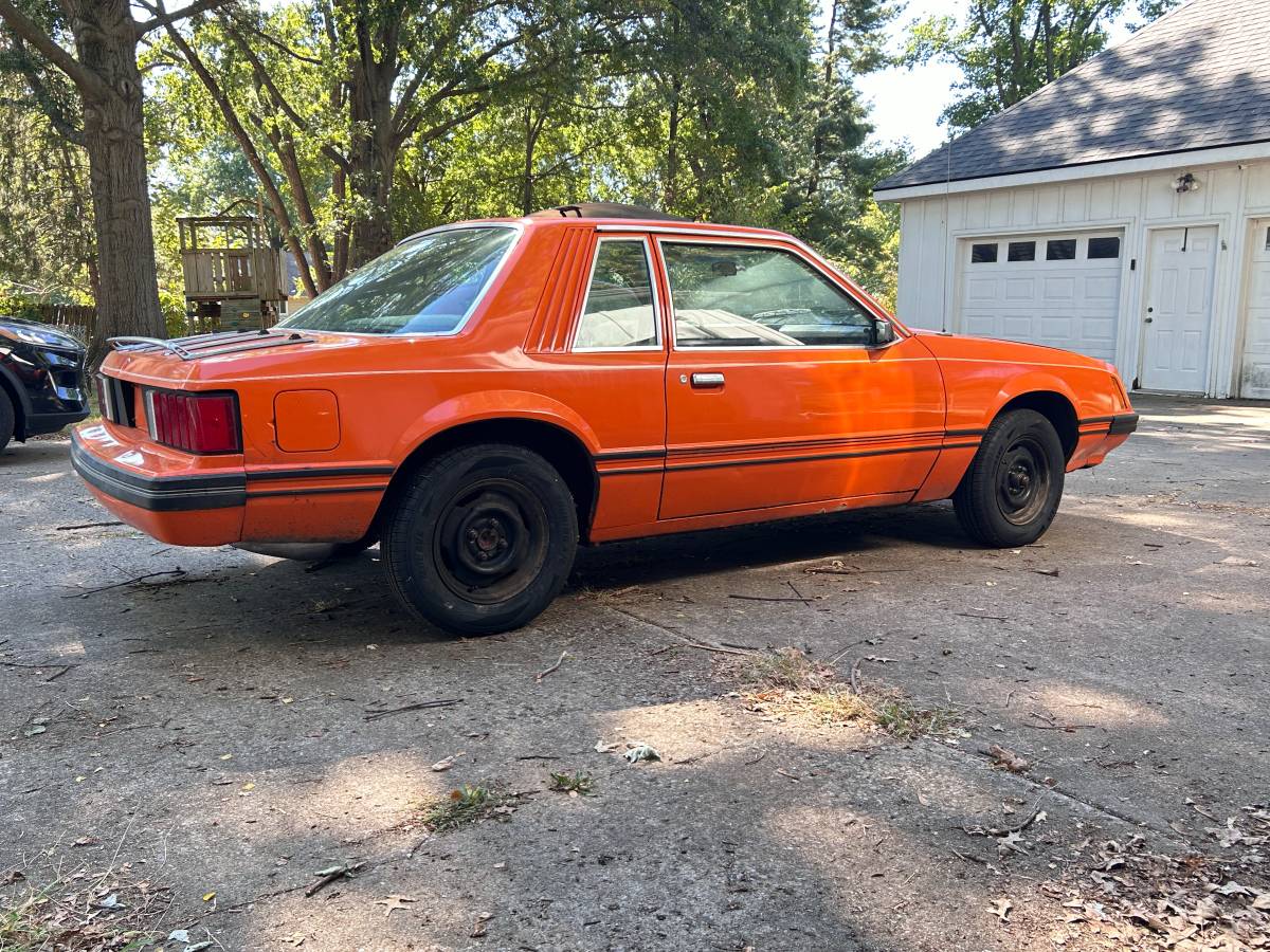 Ford-Mustang-1979-4