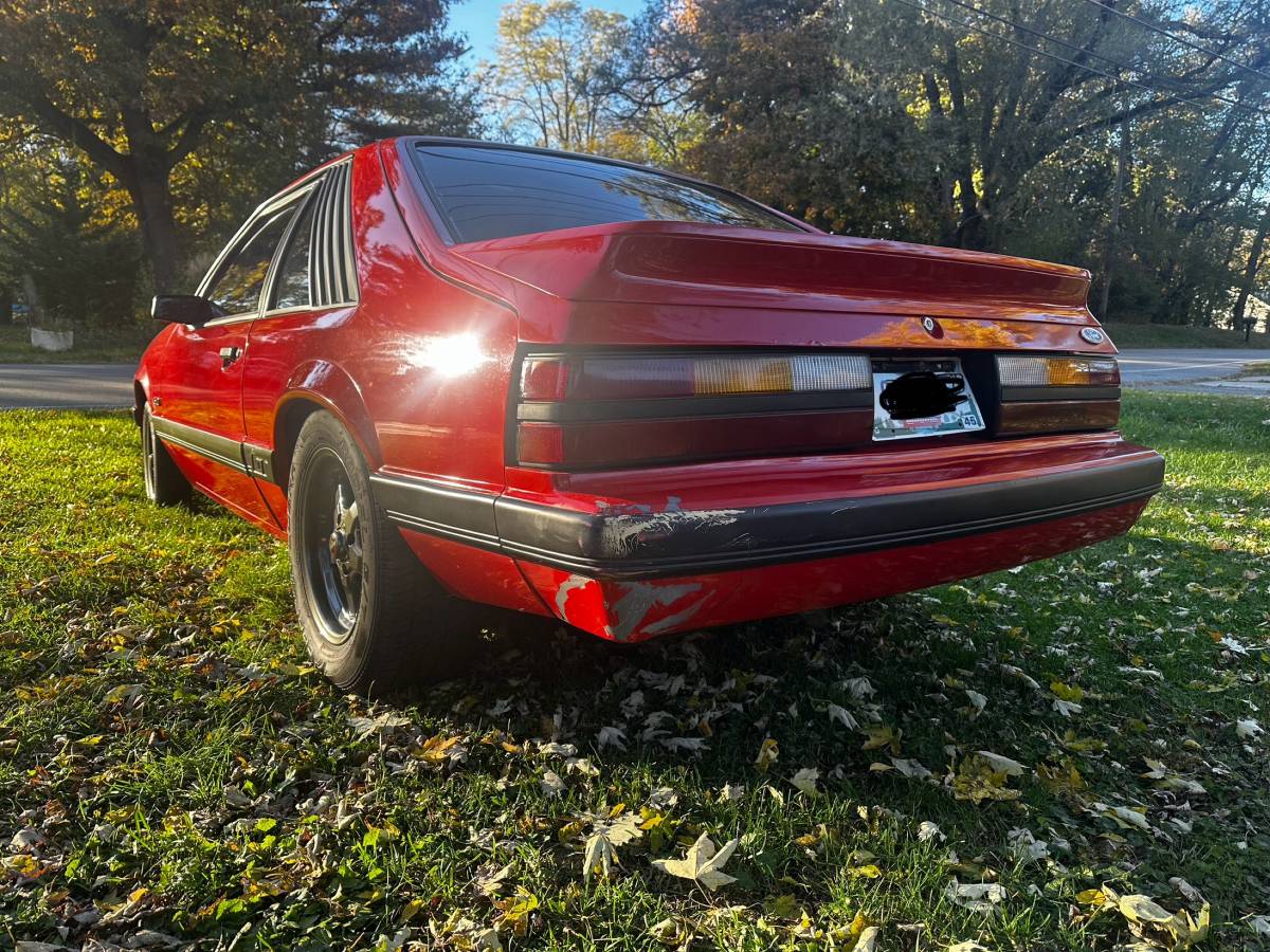 Ford-Mustang-1985-7