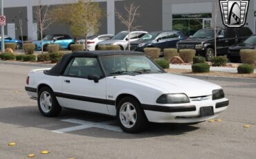 Ford-Mustang-1991-11