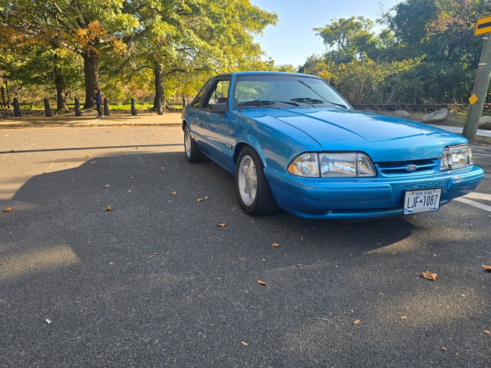 Ford-Mustang-Berline-1992-7