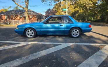 Ford-Mustang-Berline-1992-9