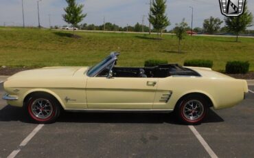 Ford-Mustang-Cabriolet-1966-2