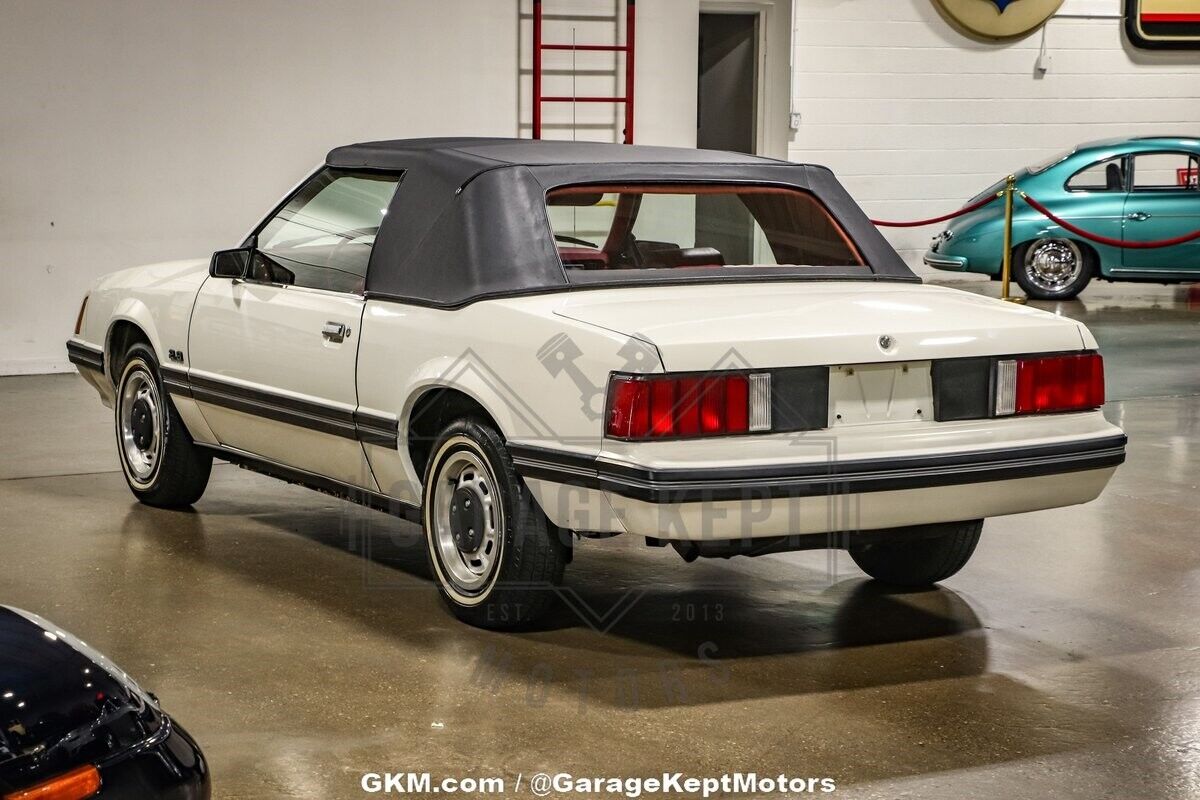 Ford-Mustang-Cabriolet-1979-10