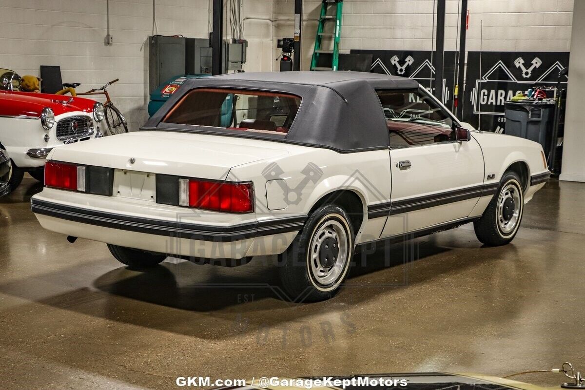 Ford-Mustang-Cabriolet-1979-11