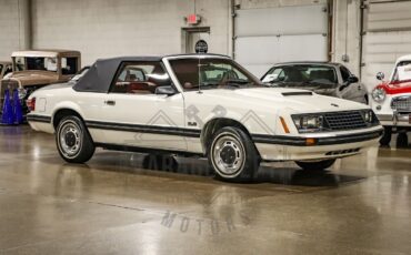 Ford-Mustang-Cabriolet-1979-2