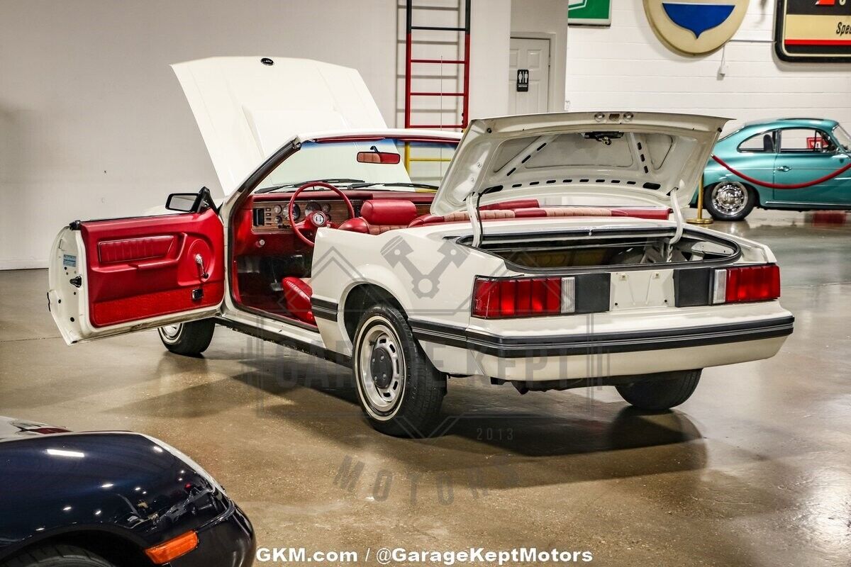 Ford-Mustang-Cabriolet-1979-3