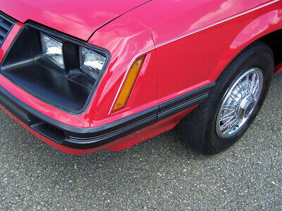 Ford-Mustang-Cabriolet-1983-20