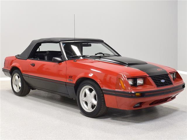 Ford-Mustang-Cabriolet-1983-5