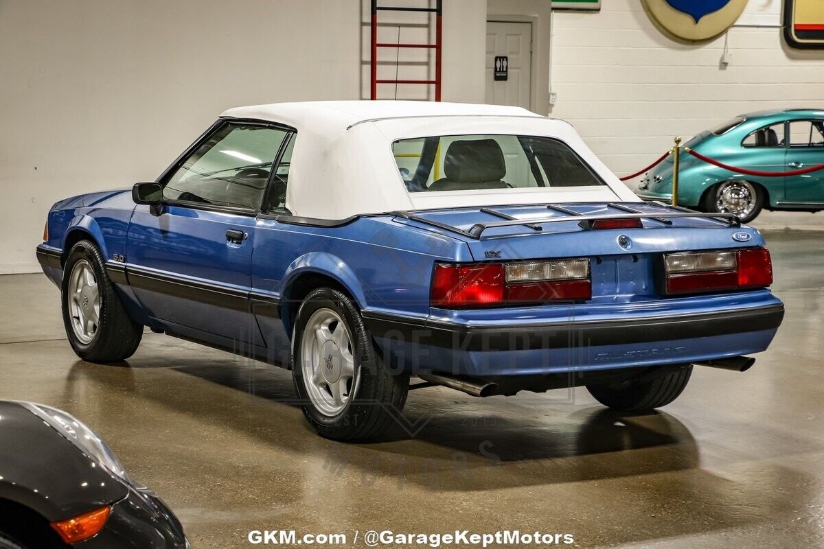 Ford-Mustang-Cabriolet-1989-10