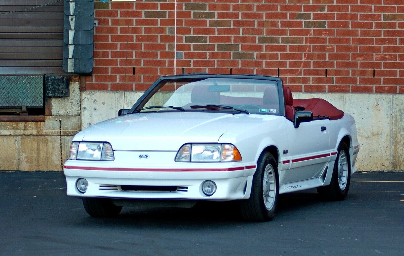 Ford-Mustang-Cabriolet-1989-7