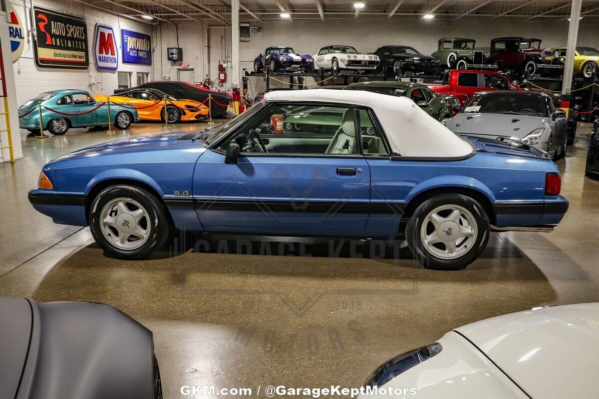 Ford-Mustang-Cabriolet-1989-9