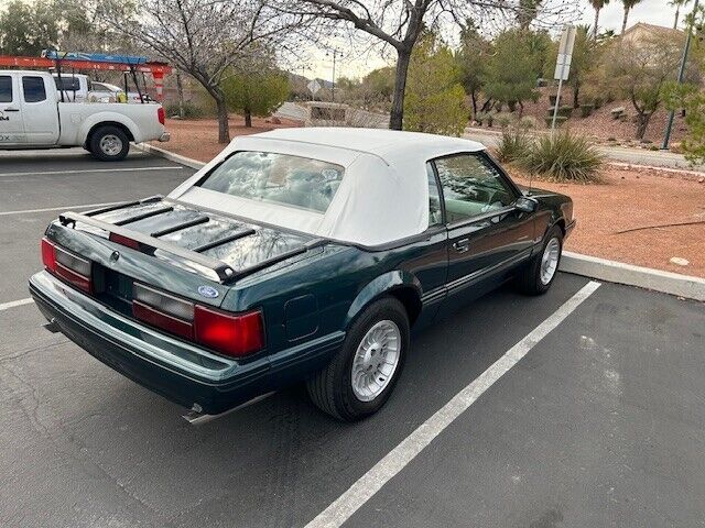 Ford-Mustang-Cabriolet-1990-1