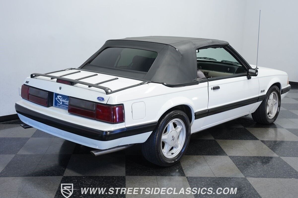 Ford-Mustang-Cabriolet-1990-10