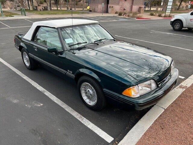 Ford-Mustang-Cabriolet-1990-2