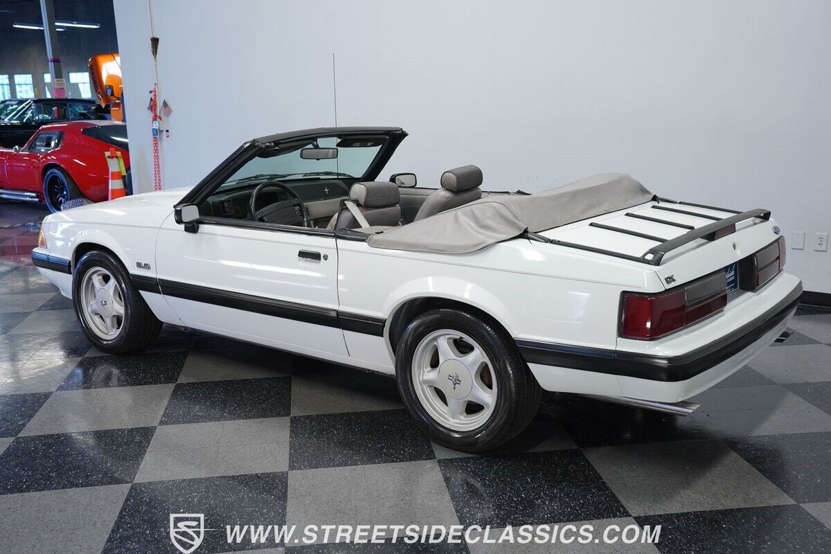 Ford-Mustang-Cabriolet-1990-6