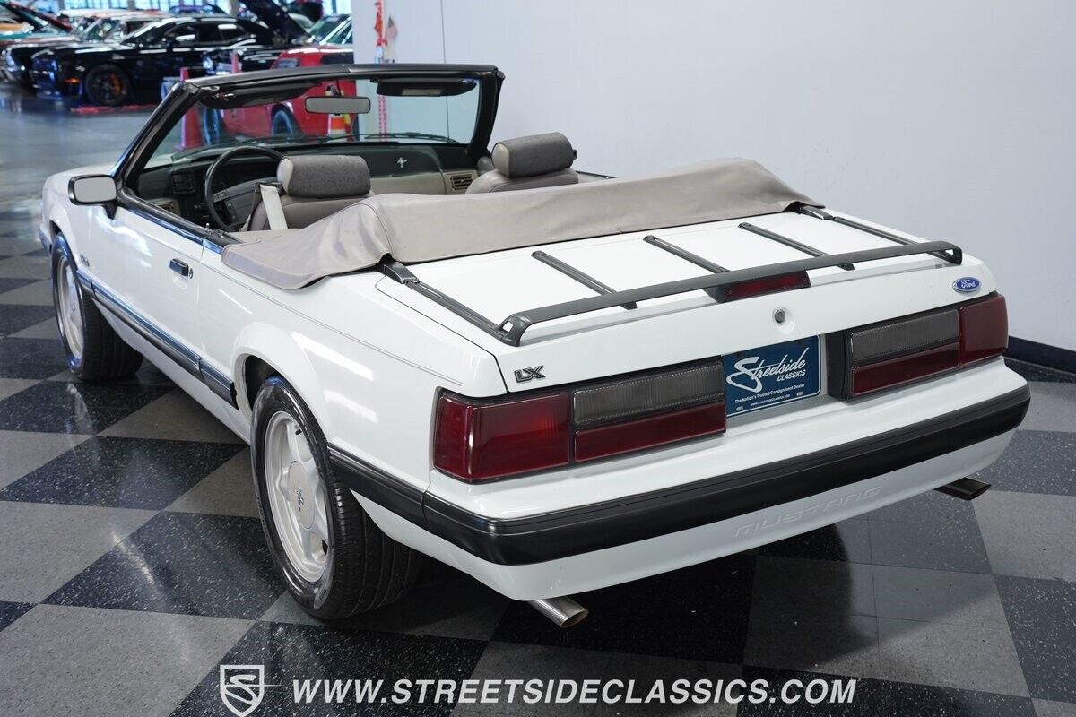 Ford-Mustang-Cabriolet-1990-7