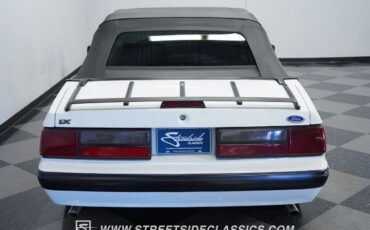 Ford-Mustang-Cabriolet-1990-8