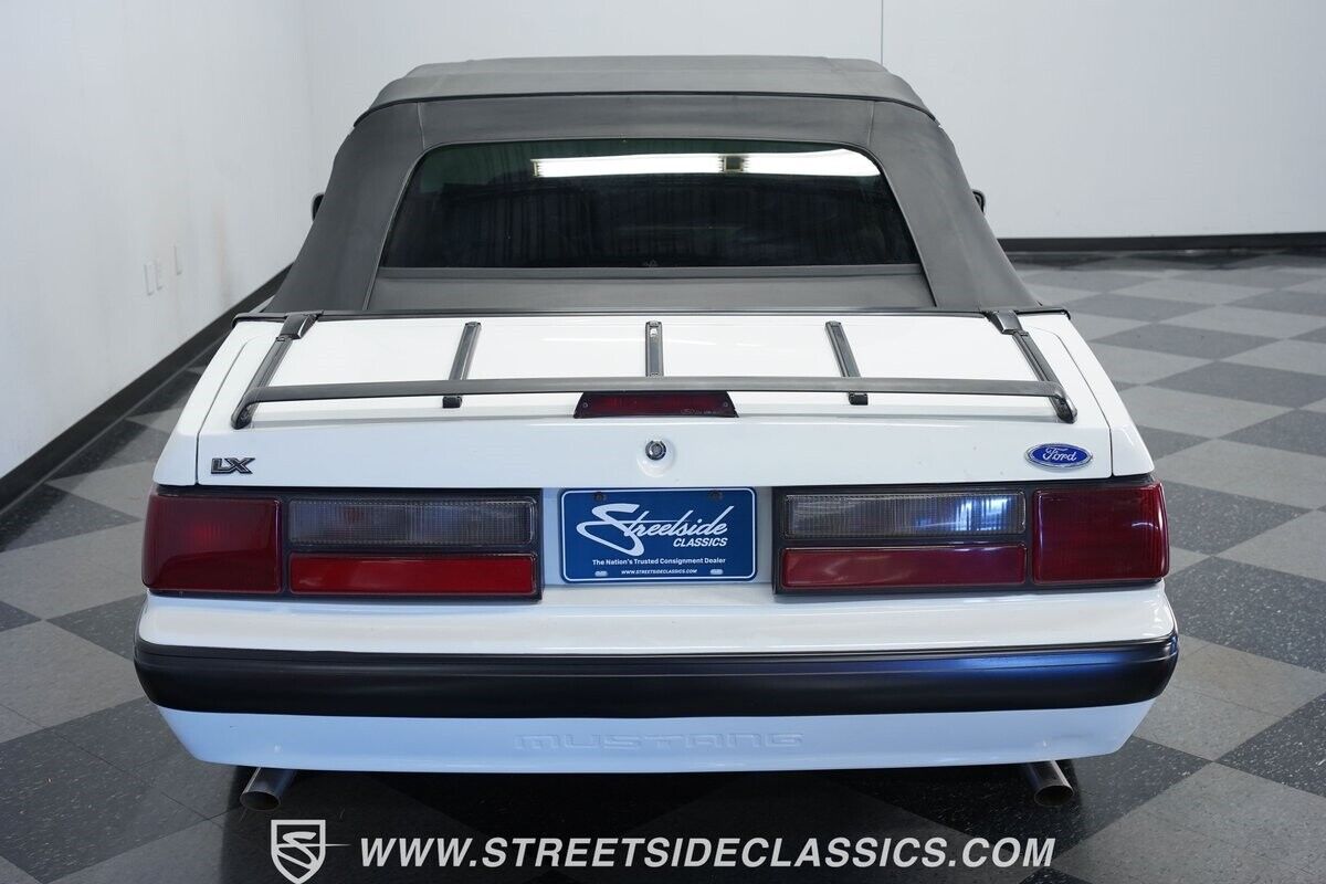 Ford-Mustang-Cabriolet-1990-8