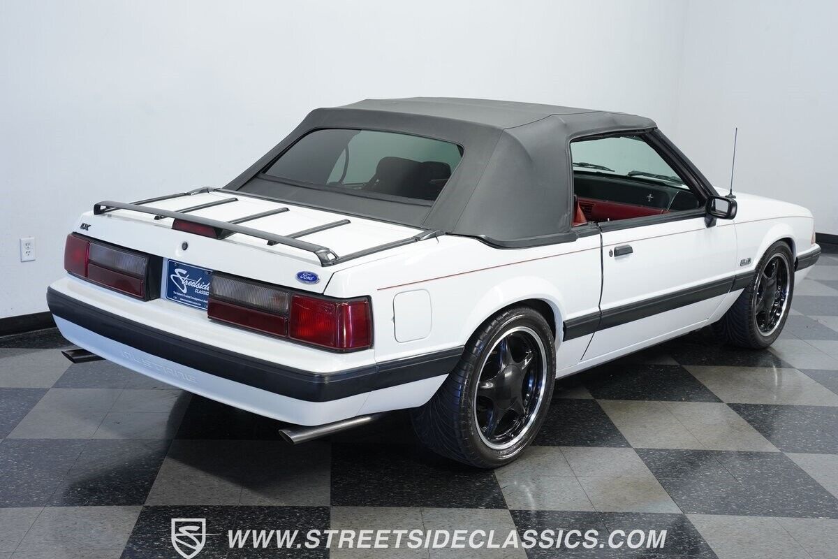 Ford-Mustang-Cabriolet-1991-10