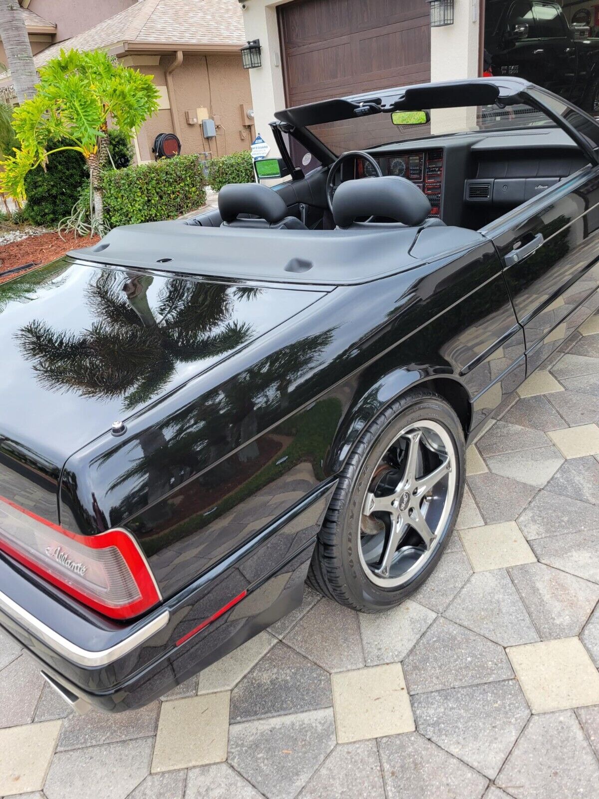 Ford-Mustang-Cabriolet-1991-18