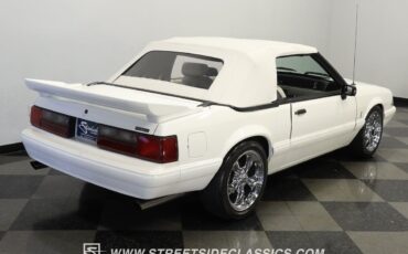 Ford-Mustang-Cabriolet-1993-10