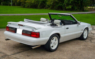 Ford-Mustang-Cabriolet-1993-7