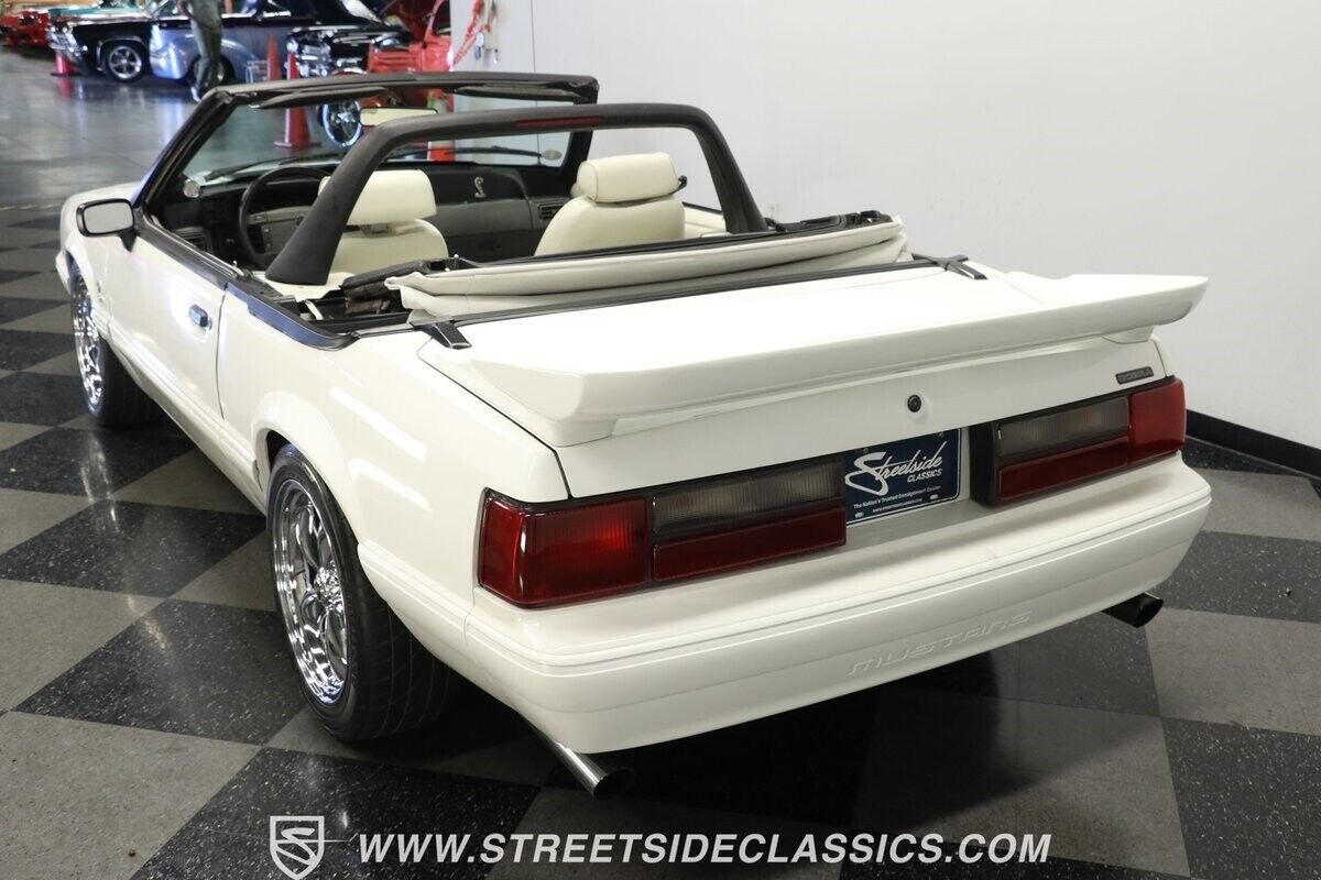 Ford-Mustang-Cabriolet-1993-7