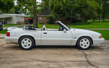 Ford-Mustang-Cabriolet-1993-8