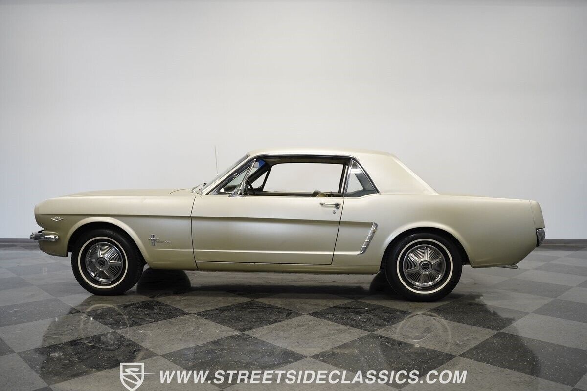 Ford-Mustang-Coupe-1965-6