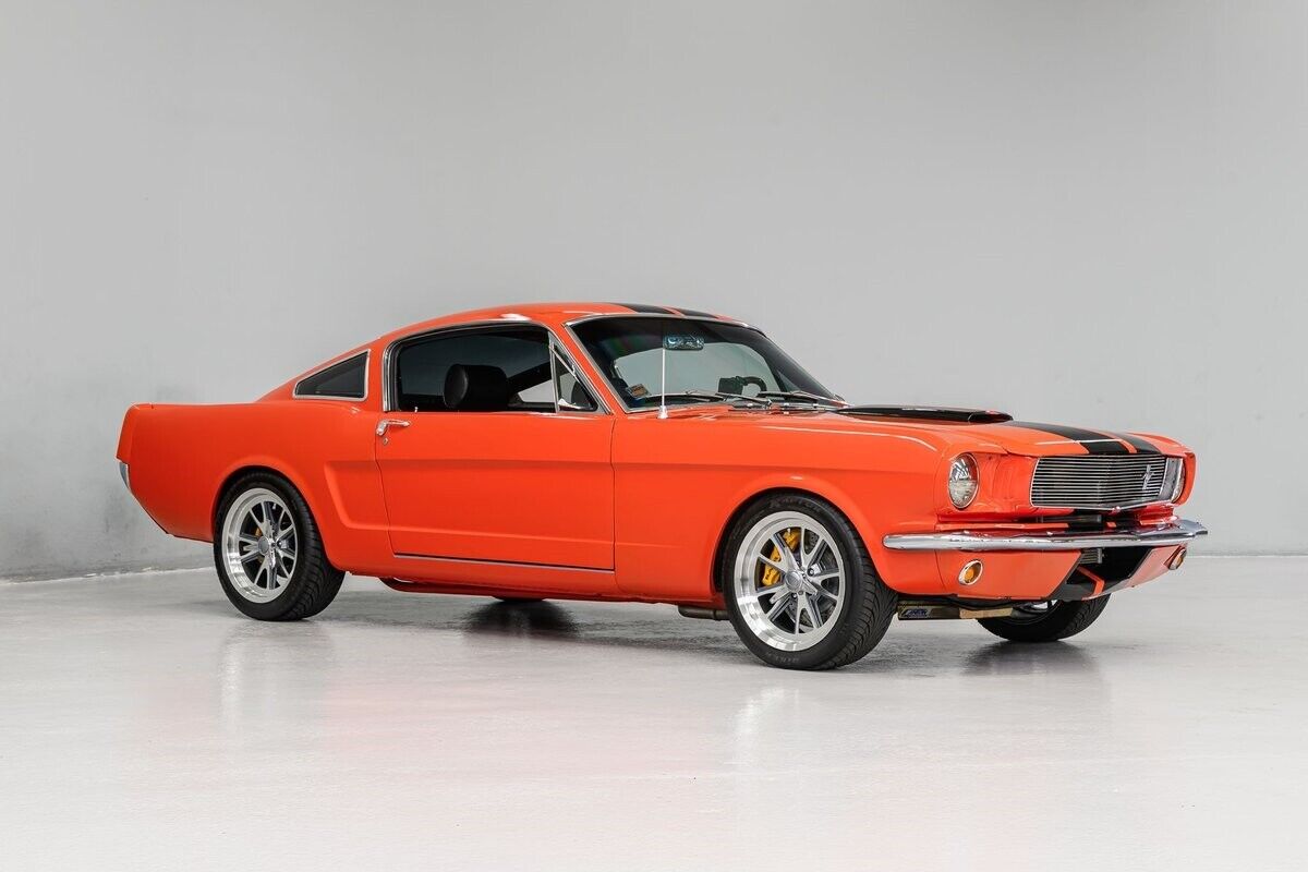 Ford-Mustang-Coupe-1965-8