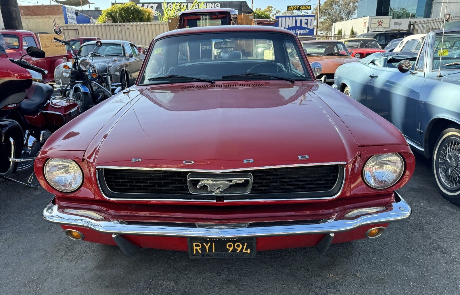 Ford-Mustang-Coupe-1966-1