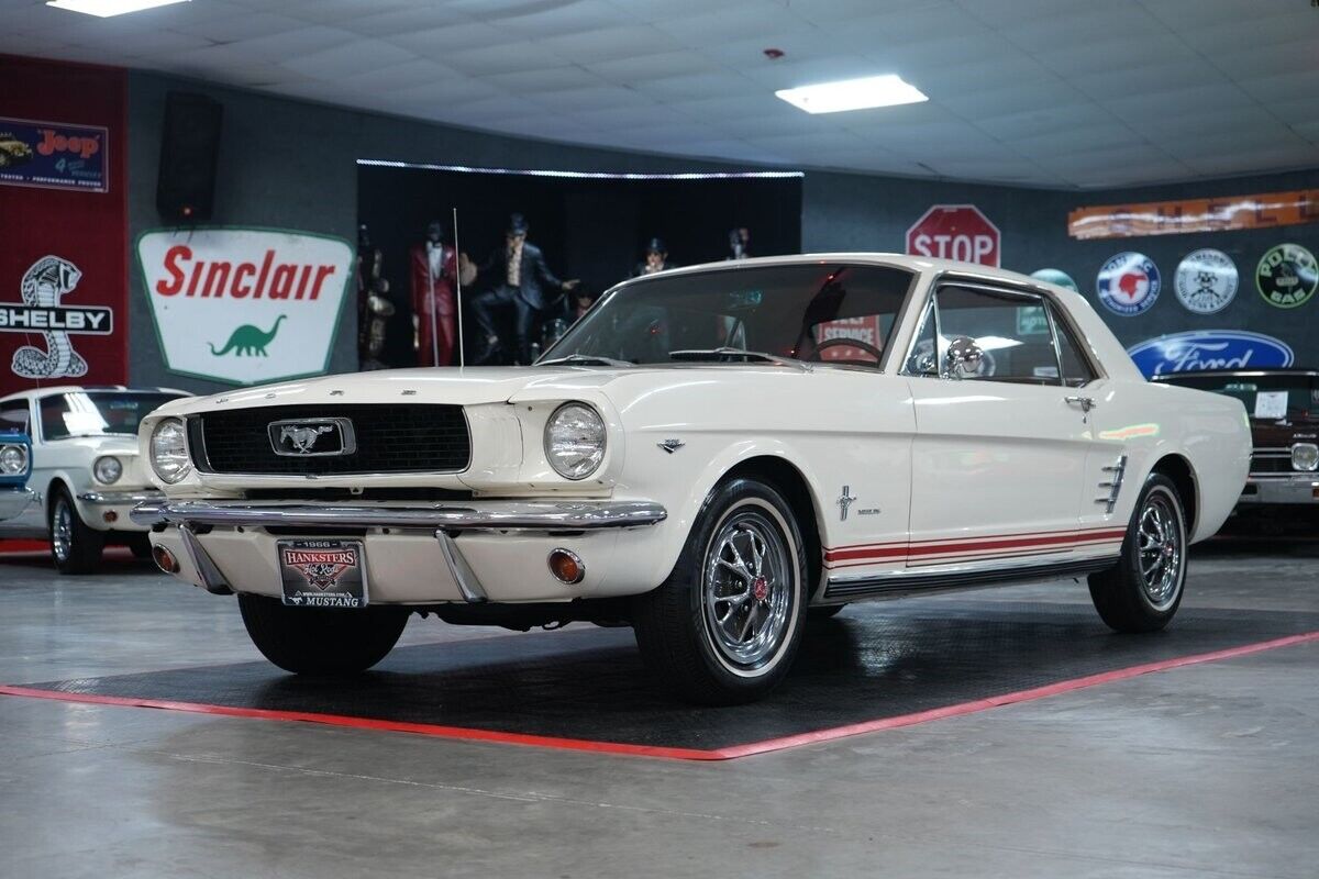 Ford-Mustang-Coupe-1966-10