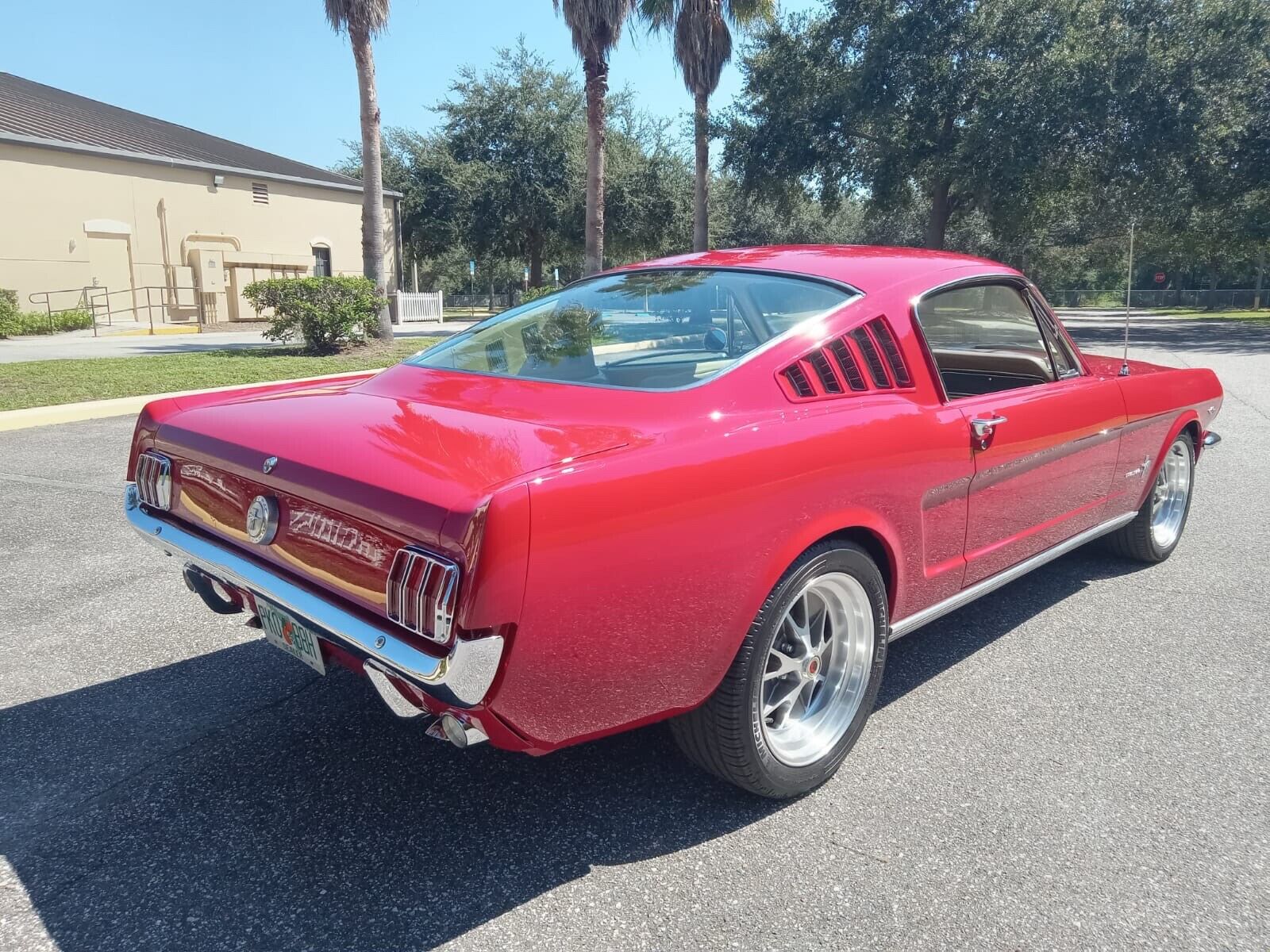 Ford-Mustang-Coupe-1966-12