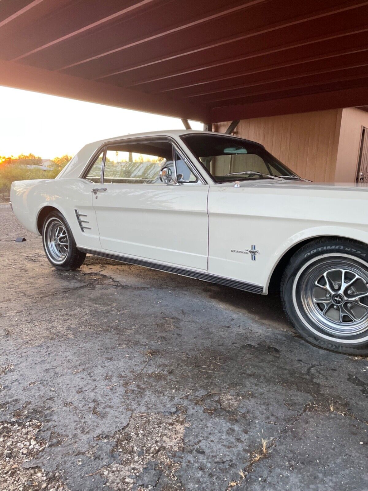 Ford-Mustang-Coupe-1966-15