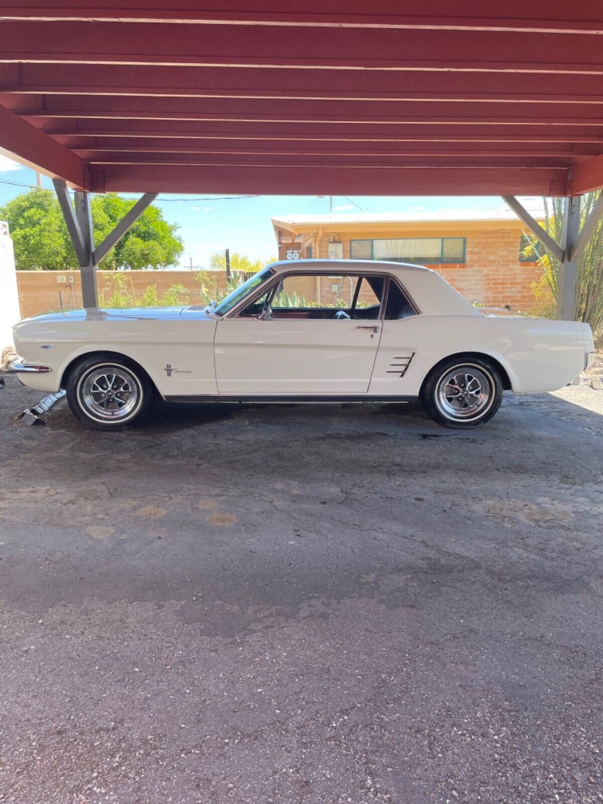 Ford-Mustang-Coupe-1966-19