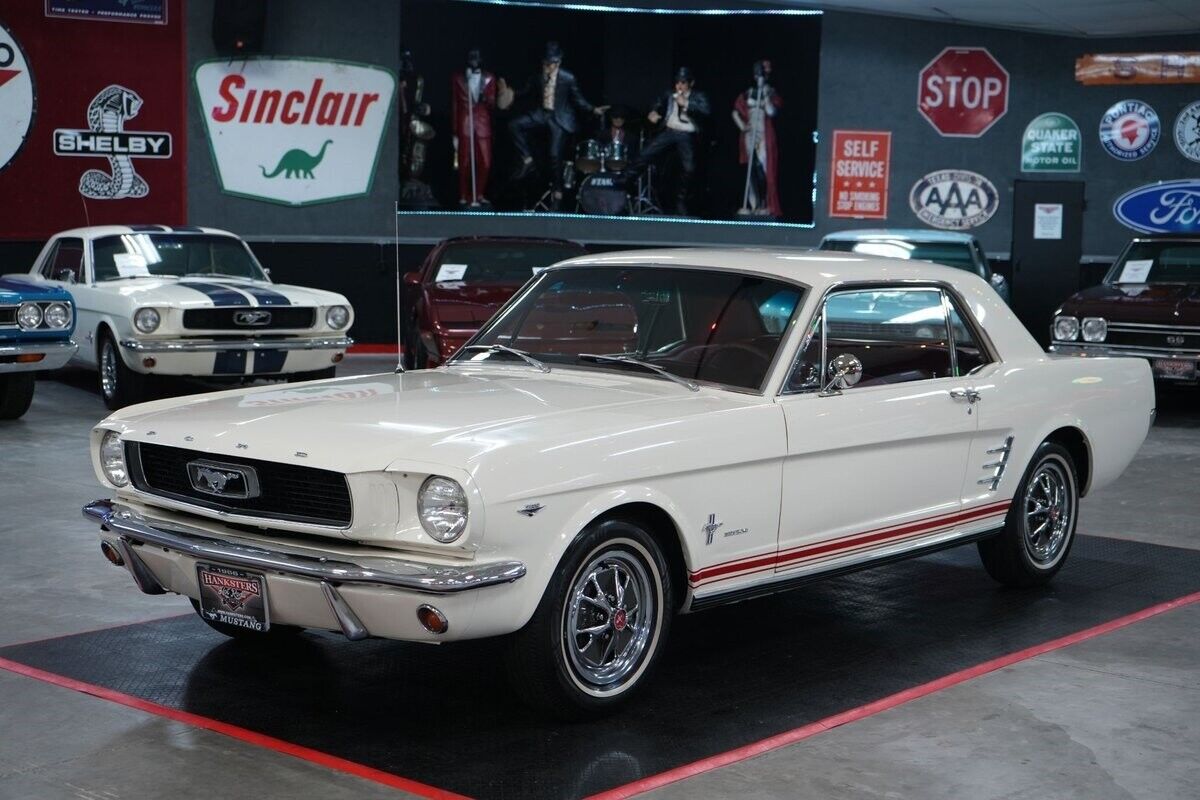 Ford-Mustang-Coupe-1966-2