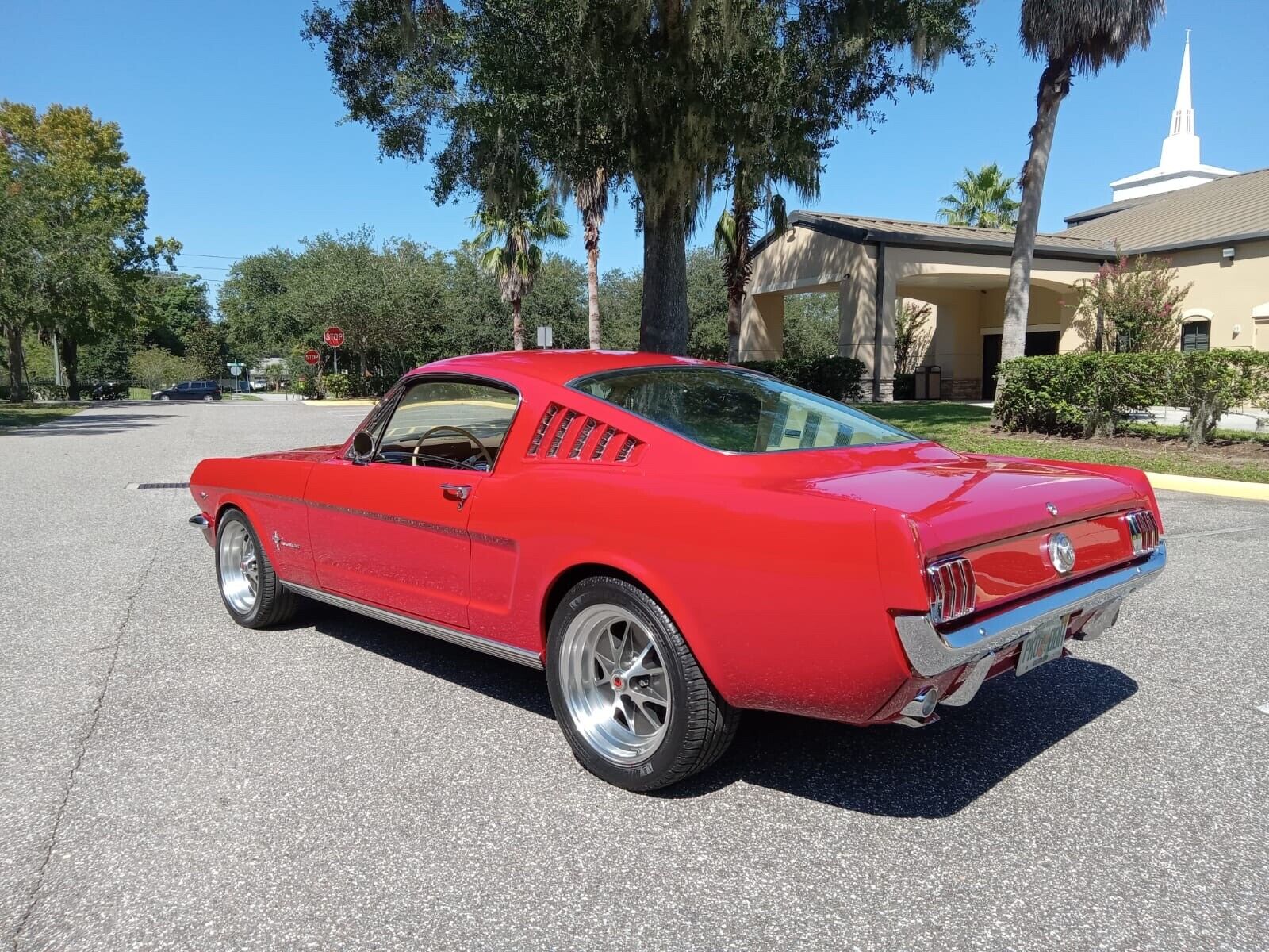 Ford-Mustang-Coupe-1966-2