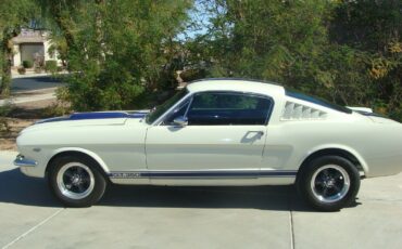 Ford-Mustang-Coupe-1966-2