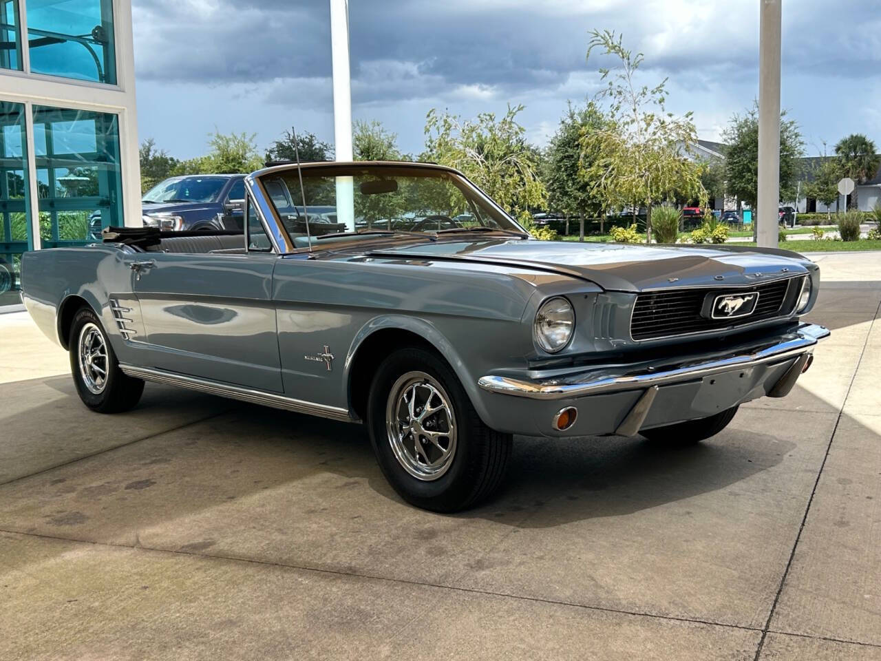 Ford-Mustang-Coupe-1966-2