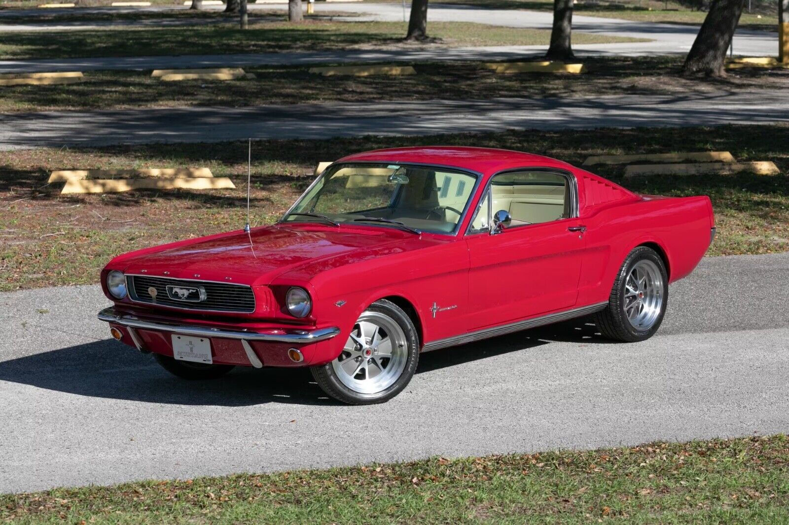 Ford-Mustang-Coupe-1966-22