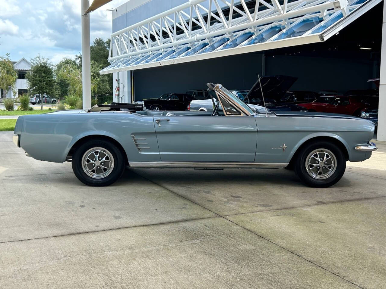 Ford-Mustang-Coupe-1966-3