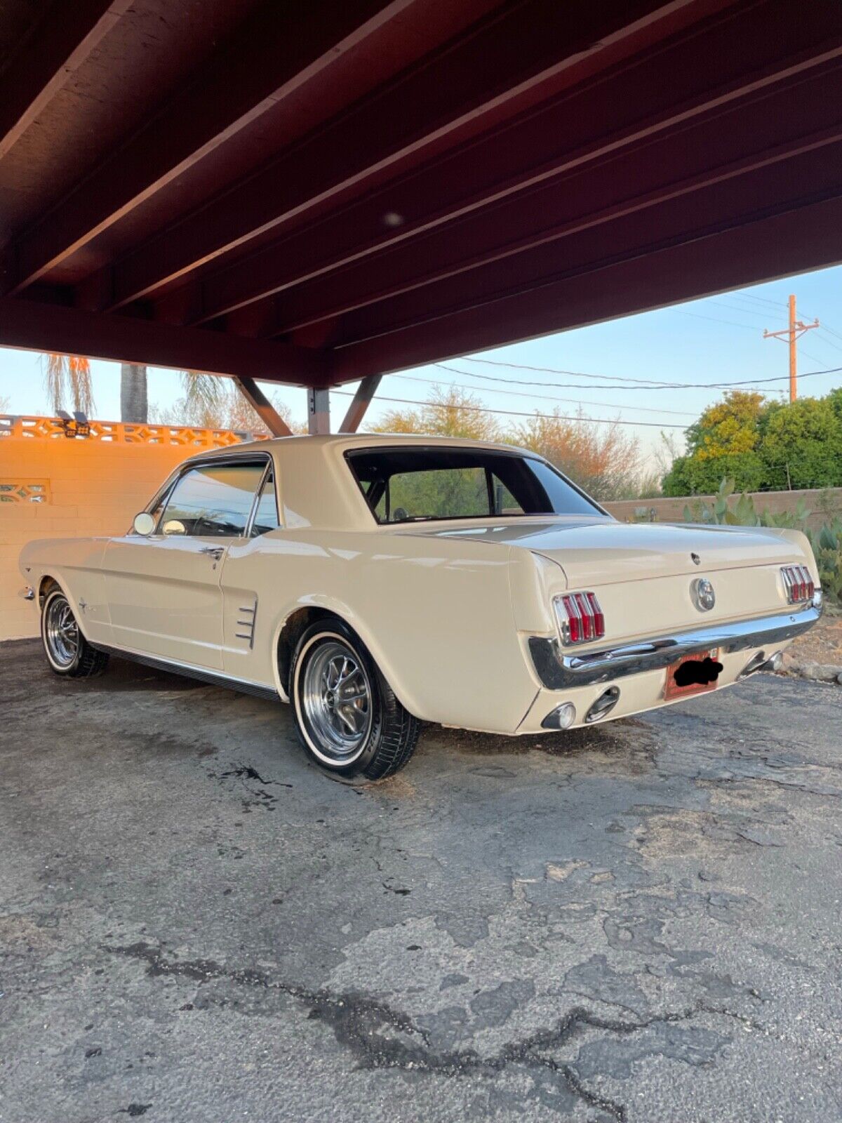 Ford-Mustang-Coupe-1966-4