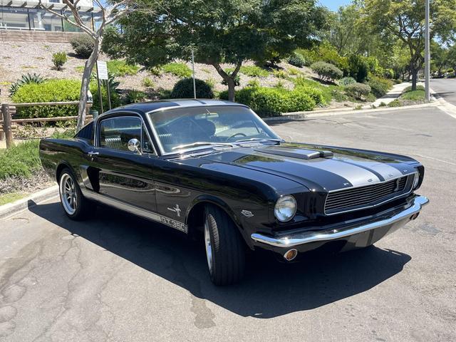 Ford-Mustang-Coupe-1966-7