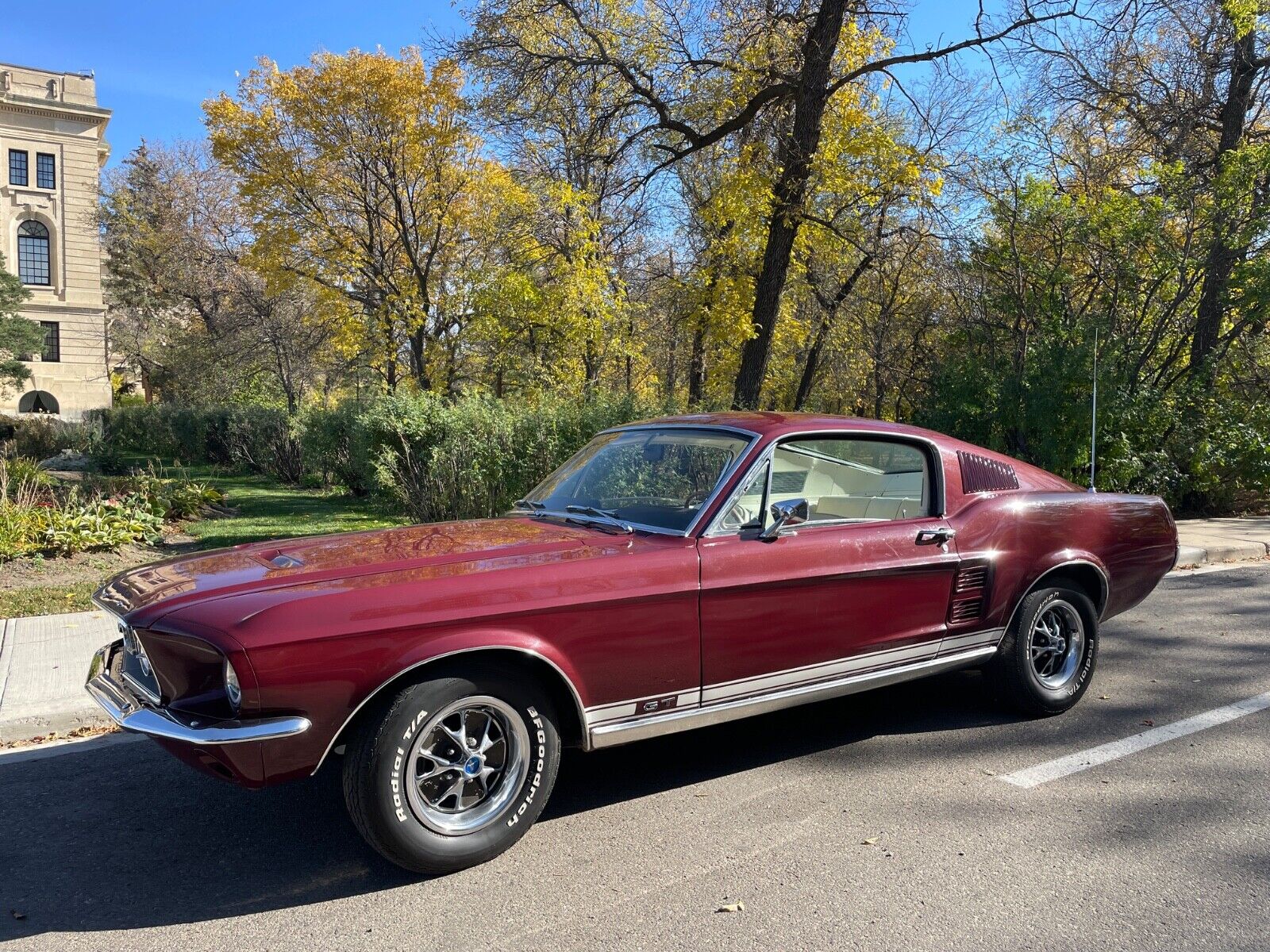 Ford-Mustang-Coupe-1967-1