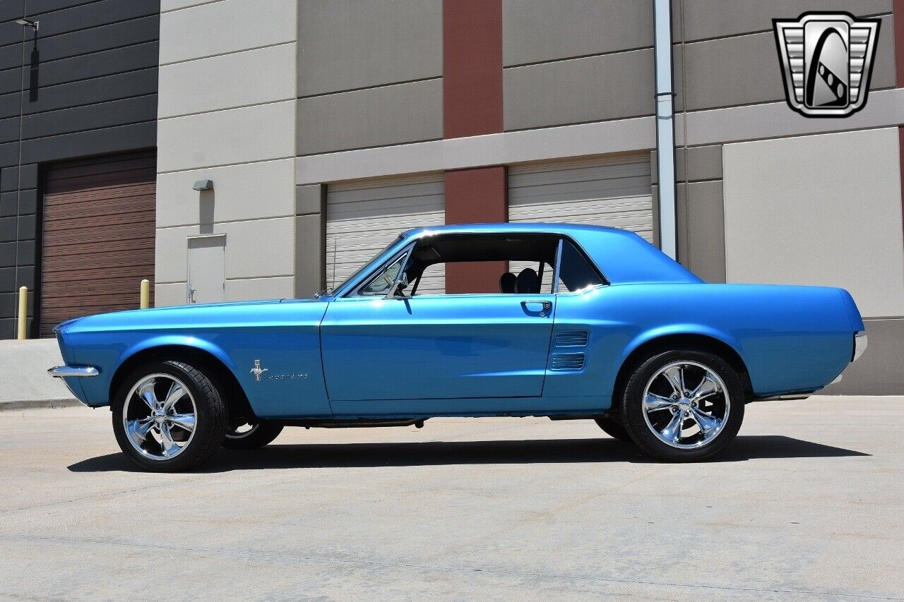 Ford-Mustang-Coupe-1967-3